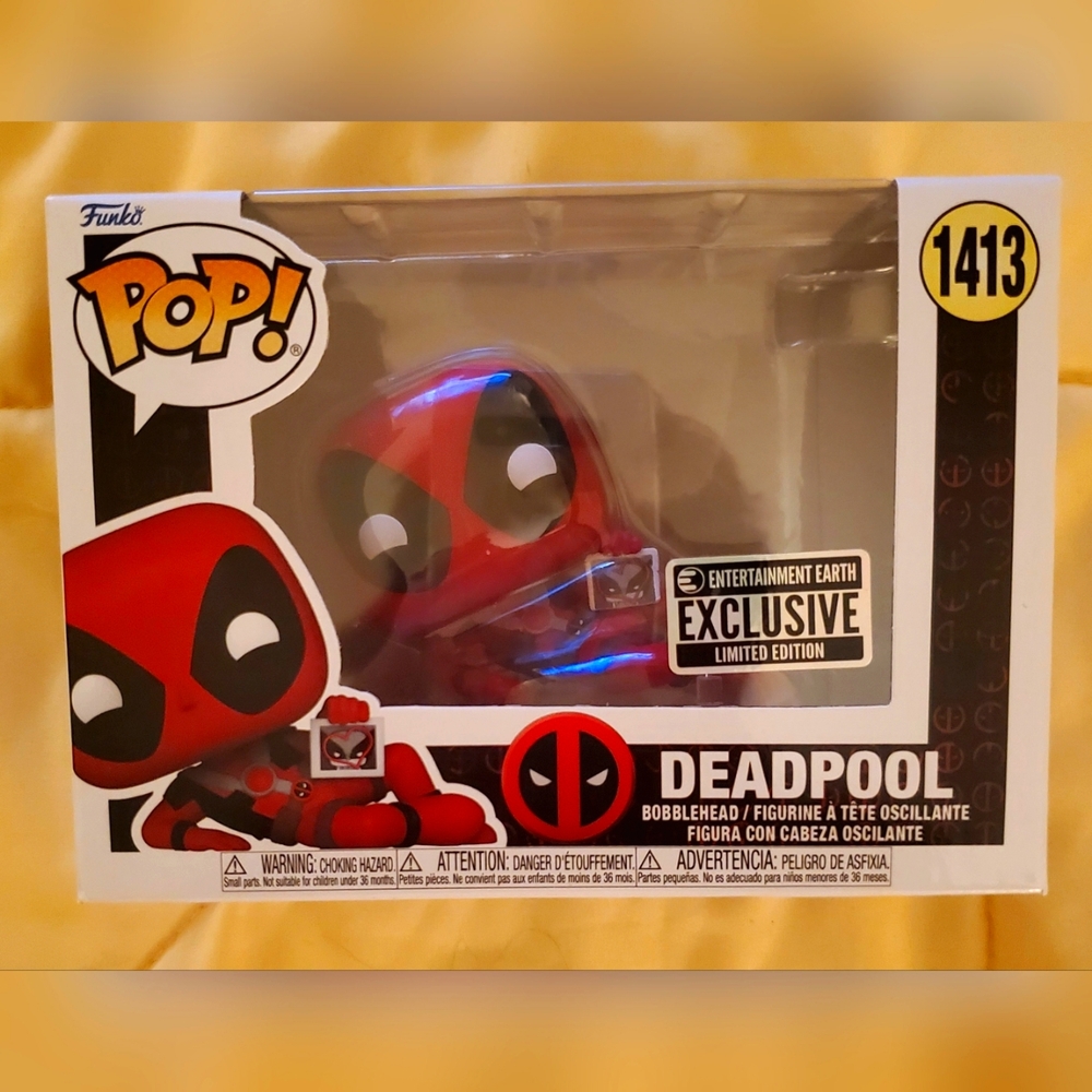 NIB FUNKO POP Deadpool, Ltd Edition #1413, Holding Wolverine Photo, Bobblehead